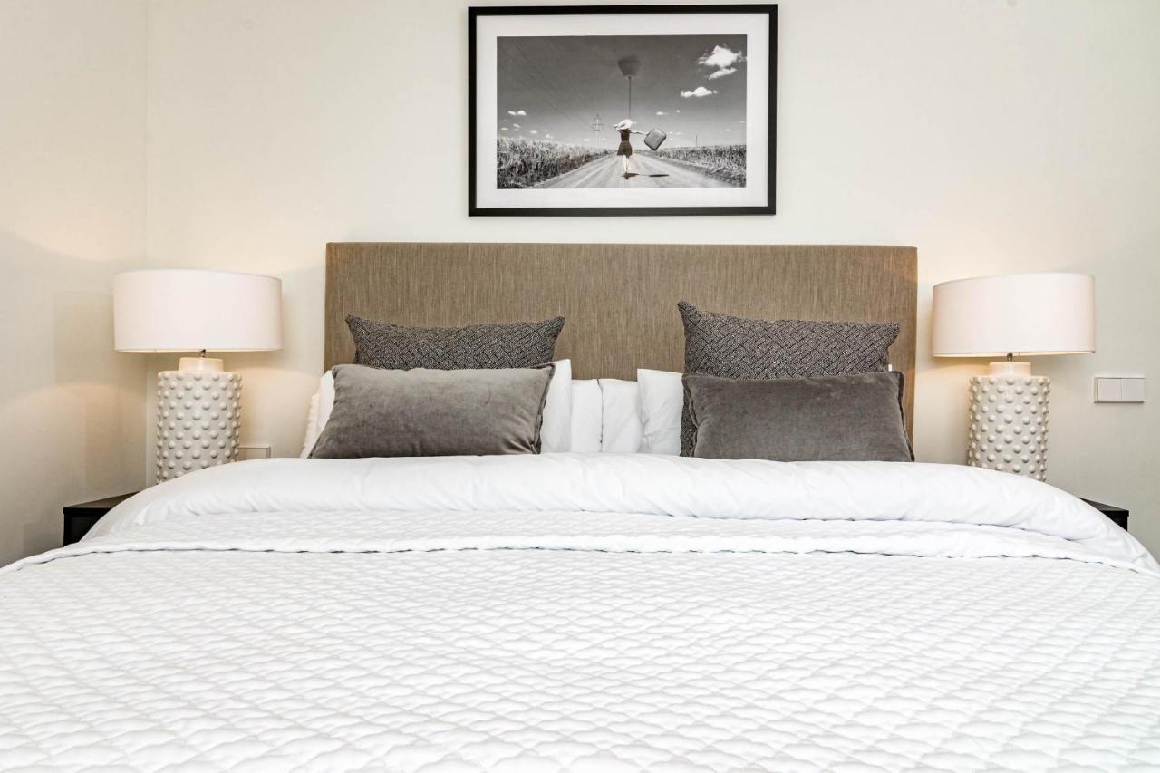 Inf32L- Modern City Apartment, Families Only Estepona Buitenkant foto